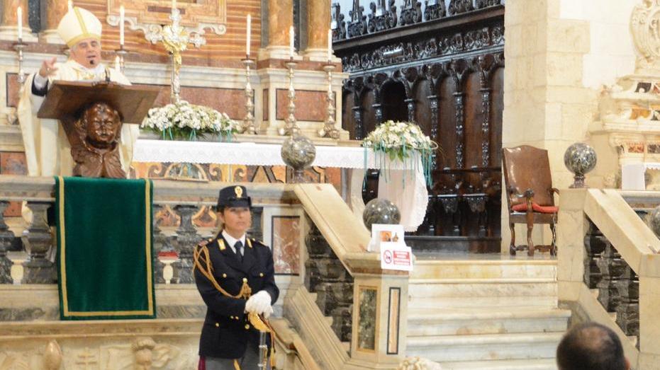 Polizia, messa in Cattedrale per San Michele Arcangelo