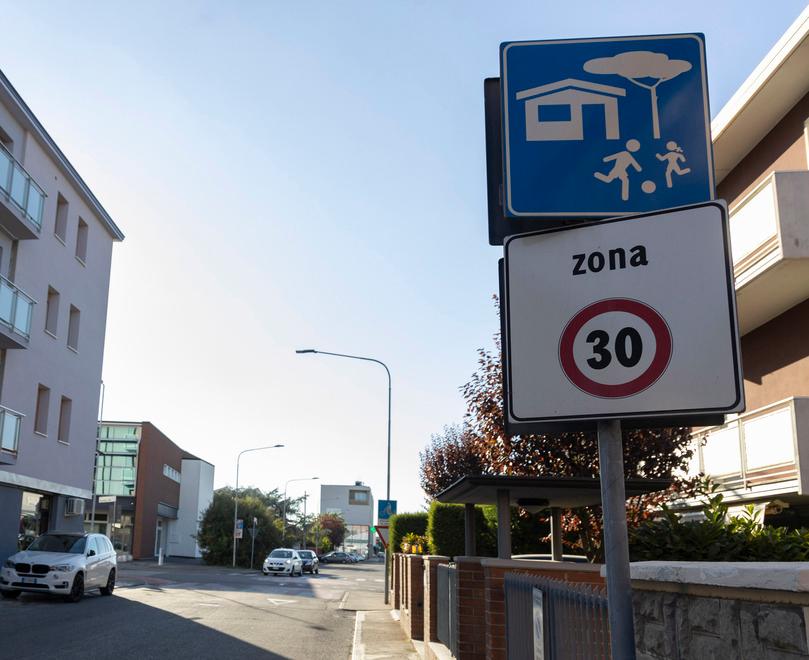 Modena «La giunta faccia di tutto per una Città 30» La richiesta del M5s per la sicurezza stradale 