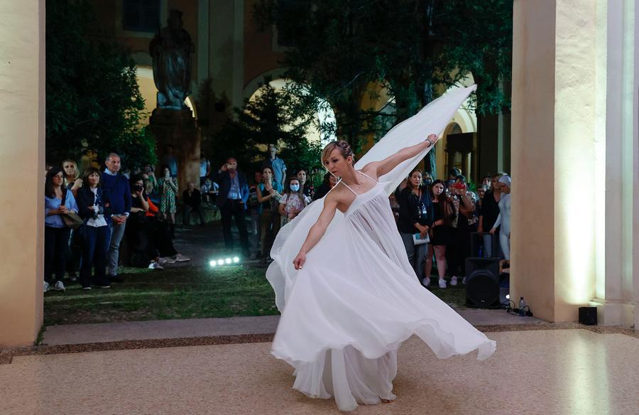 Modena   “Notte europea dei musei”I luoghi dell’arte diventano teatro per i ragazzi delle scuole di danza