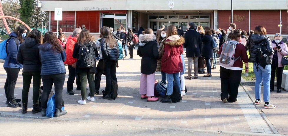 Prato in controtendenza: le classi nelle scuole aumentano a causa degli stranieri