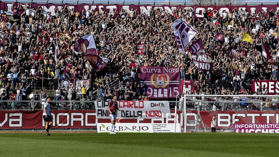 Livorno, torna l’idea dello stadio sintetico. Ma serve mezzo milione di euro