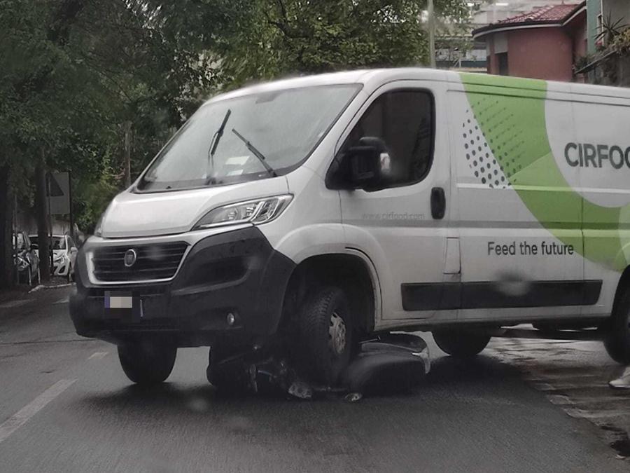 
	Il furgone

