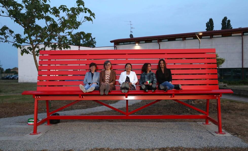 La panchina contro la violenza