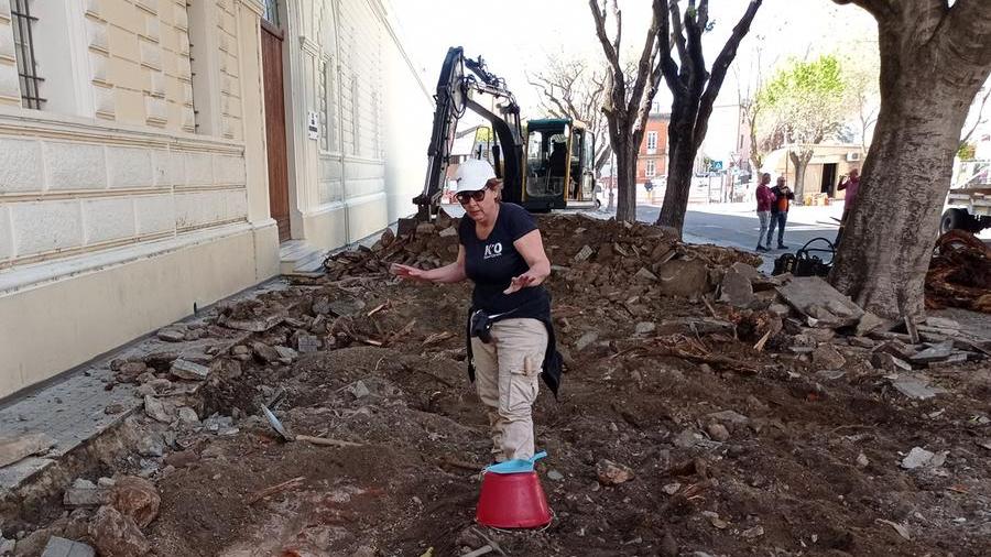 Verifiche durante gli scavi in piazza Manno