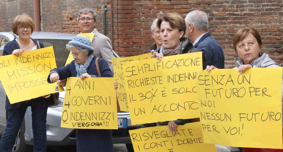 Azzerati Carife, apertura di Giorgetti: «Margine per incrementare gli indennizzi»