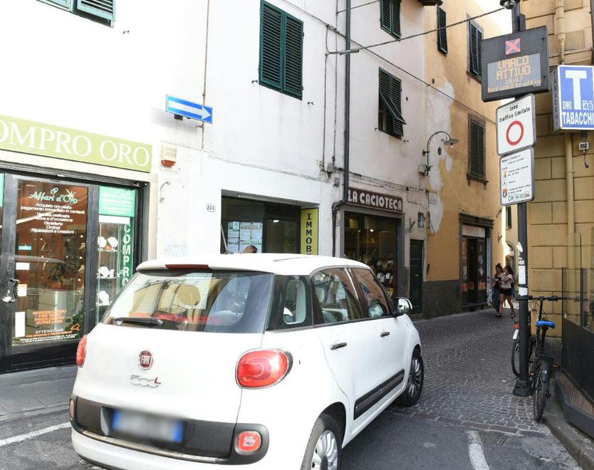 Lucca, raffica di errori ai varchi della Ztl: multate 35 vetture col permesso. Cosa devono fare i sanzionati