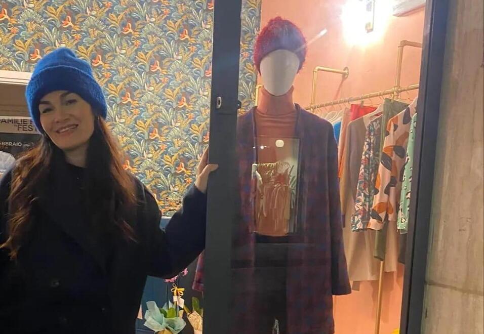 «I miei vestiti? Sono come quadri». Ranucci, dalle scene al nuovo atelier di Livorno