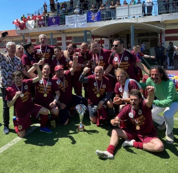 Belli, ma proprio belli Special. I ragazzi del Livorno sono sul trono regionale