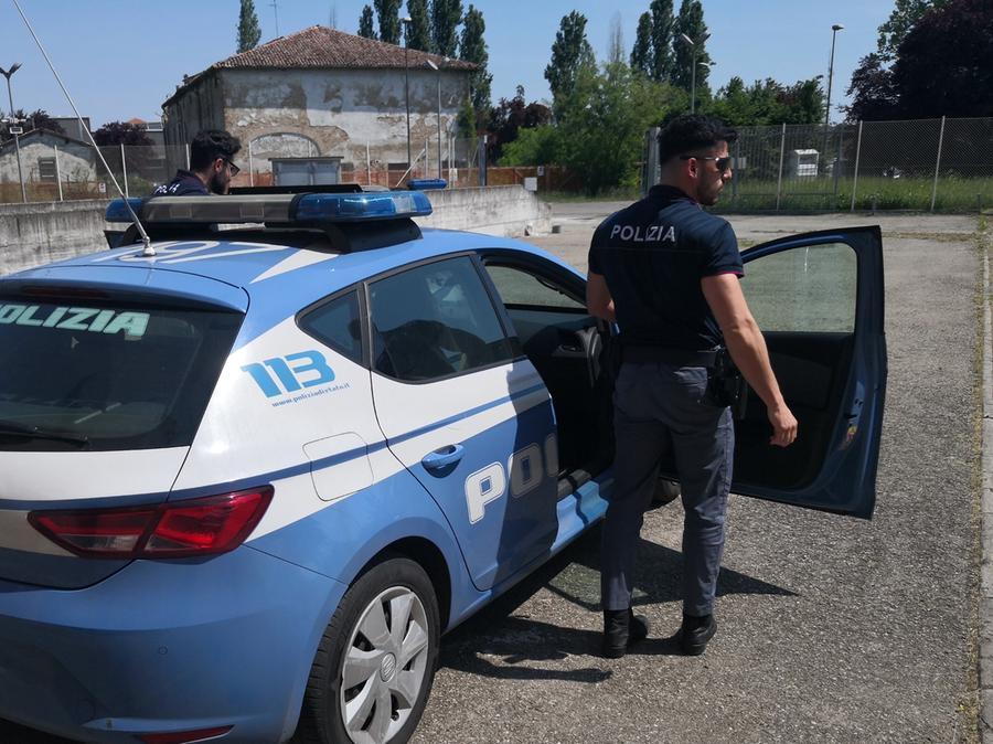 Bassa modenese, raffica di furti ai danni di imprenditori ed esercenti