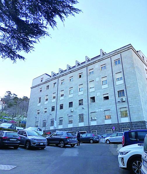 Nuoro, cartomante a processo per truffa e tentata estorsione