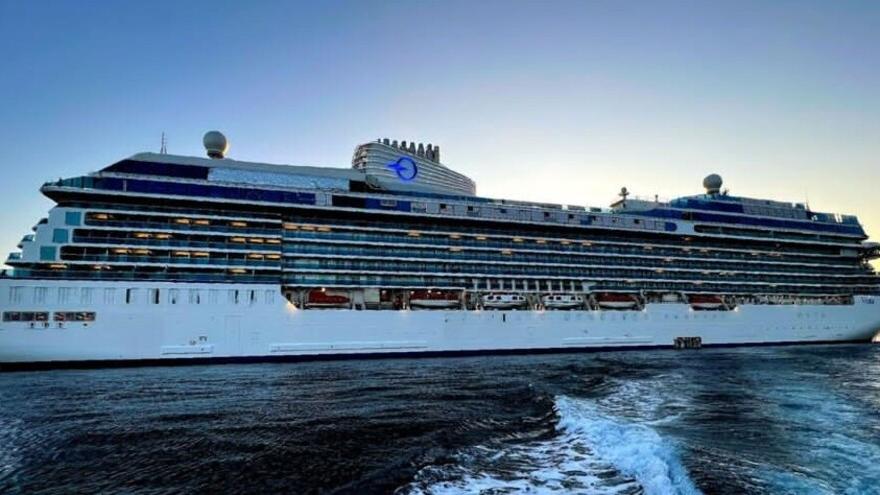 Olbia, al porto tutti attendevano “Vista” ma la nave superlusso cambia rotta