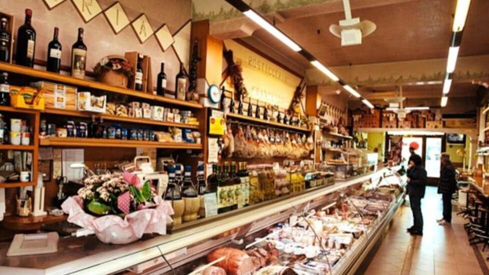 Pistoia, fin da bambini col grembiule al bancone: la forza della rosticceria Gelli grazie alla famiglia