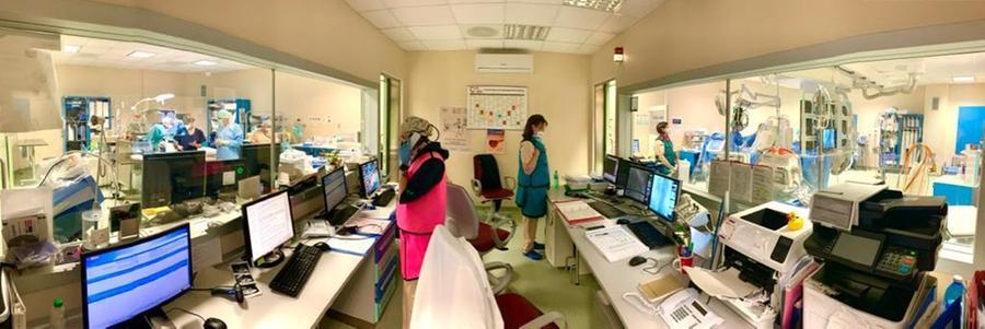 Lucca, donna di 95 anni con un infarto salvata al San Luca con un «intervento eccezionale»