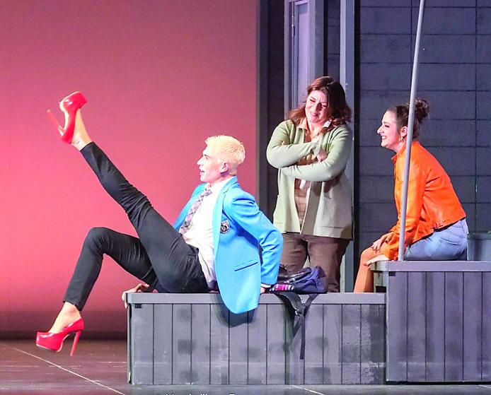 Il musical “Tutti parlano di Jamie” al Valli