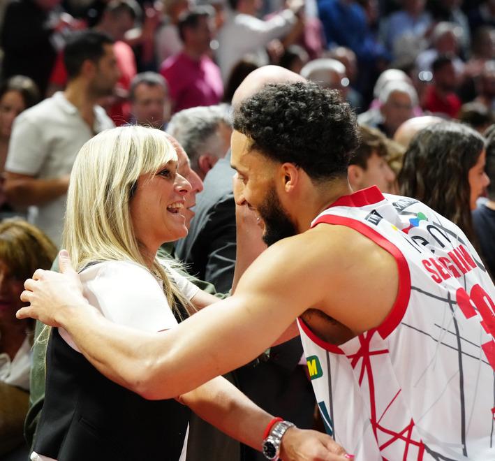 Senglin rompe il ghiaccio: «A Reggio vorrei rimanere»