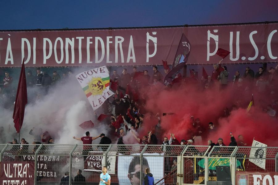 
	Il Pontedera giocher&agrave; la seconda gara dei playoff a Gubbio (Foto di Franco Silvi)

