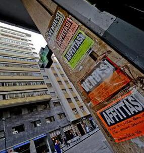 Modena. In Consiglio comunale&nbsp; l’emergenza-casa «Trasformare uffici in abitazioni» 