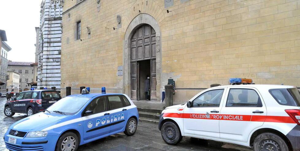 Stupro a Montecatini, dal giudice scena muta dei due giovani ai domiciliari