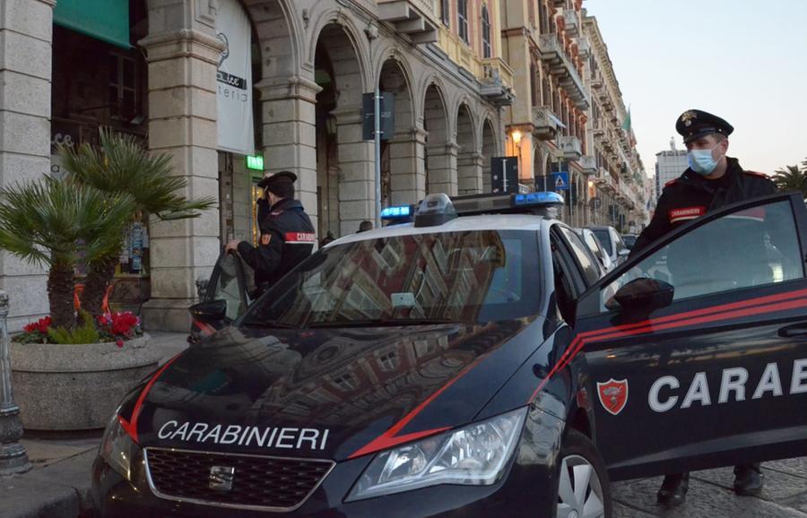 Cagliari, dormivano abusivamente in un B&B: denunciati