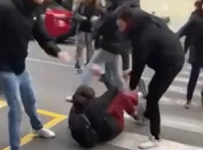 Pestaggio al liceo a Firenze, il direttore dell’Ufficio scolastico della Toscana: «Episodio strumentalizzato». E scatta la polemica