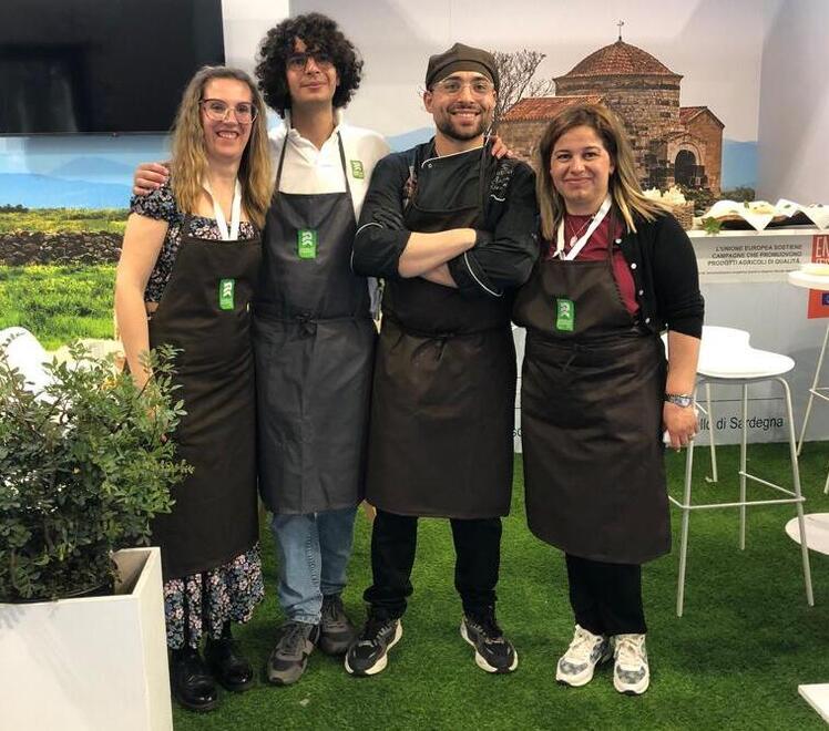 Lo stand sardo alla fiera milanese