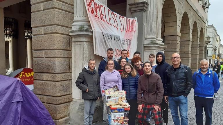 Modena Coop Alleanza contro il caro affitti Alimentari scontati per gli studenti 