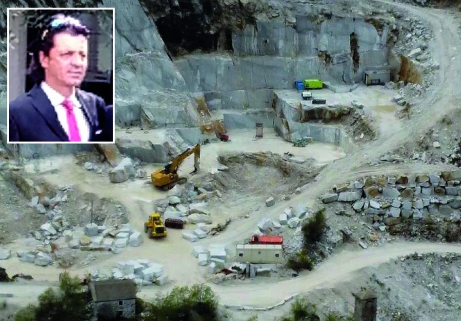 Nel riquadro in alto Ugo Antonio Orsi e la cava F nel bacino estrattivo di Orto di Donna dove lavorava per una ditta e dove ieri mattina si è consumata la tragedia