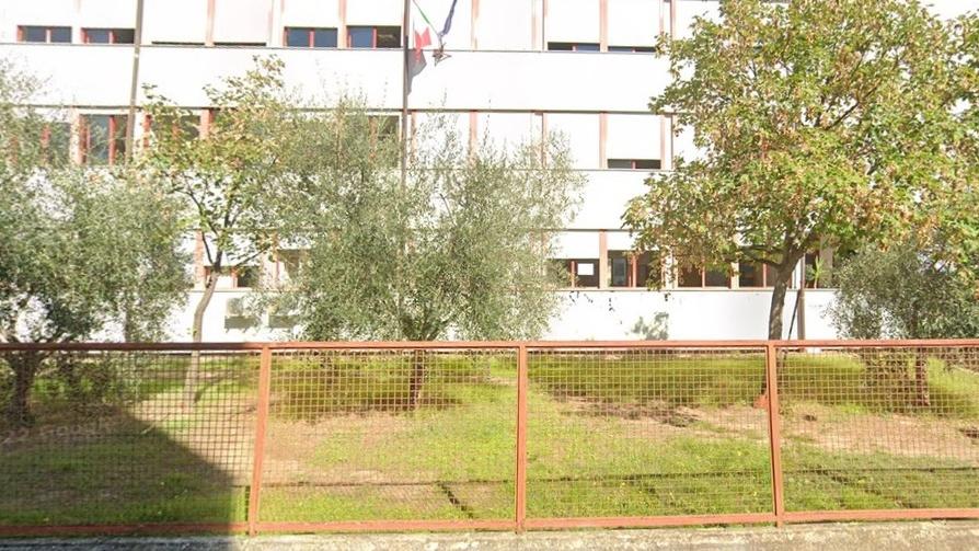 Il liceo che dovrà risarcire 17.000 euro al giovane
