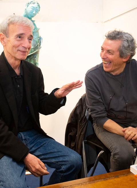 Dal caffè di Willis a quello della regina Avventure da giornalista con la valigia