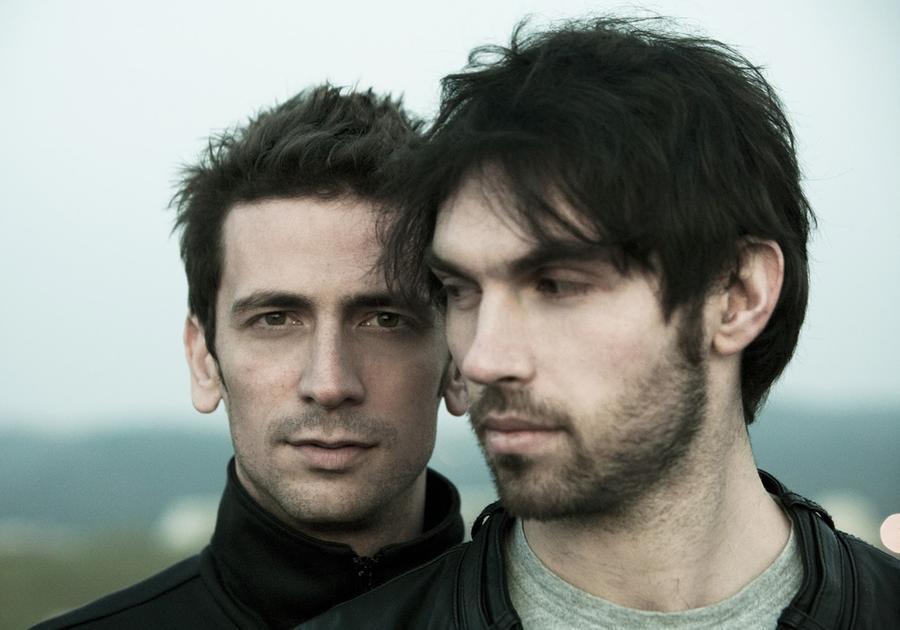 Gli Zero assoluto presentano il nuovo singolo dal titolo “Sardegna”