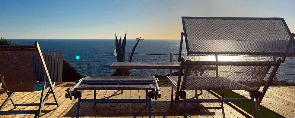 Livorno, sdraio e ombrelloni non solo ai bagni. Dalla “Vela” al “Marematto” ecco dove si affittano lettini (e quanto costano)