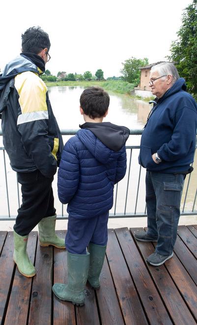 Maltempo nel Modenese. Secchia e Panaro fanno paura: oggi la piena arriva nella Bassa 