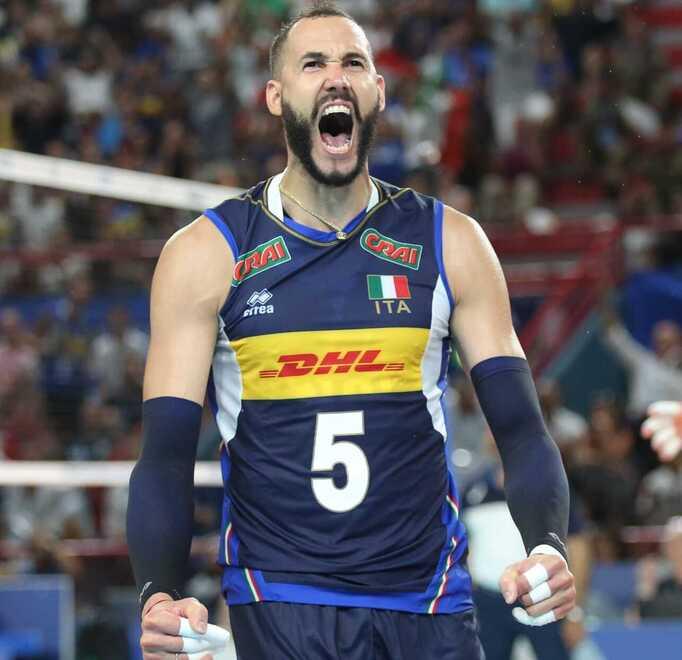 Modena Volley abbraccia il campione Juantorena