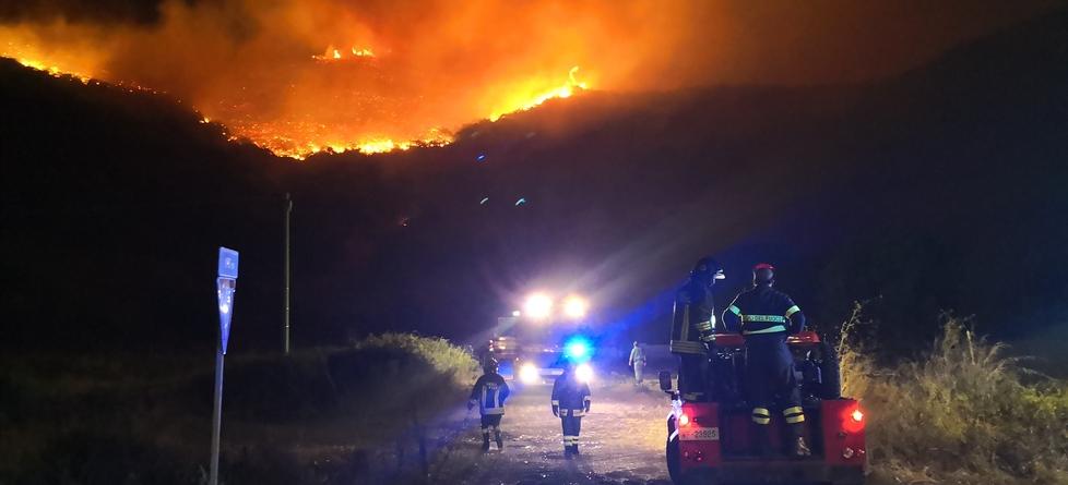 Nasce la  maxi  task force  contro gli incendi nell’isola 