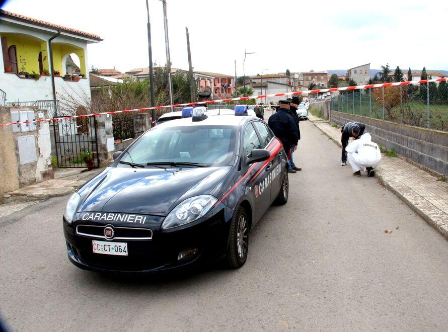 I carabinieri sul luogo del delitto avvenuto nel 2016