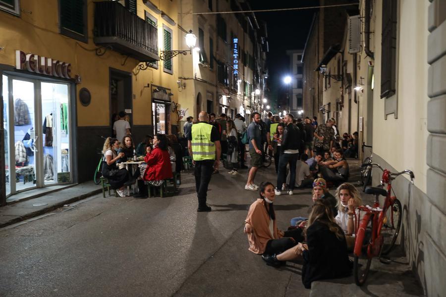 Movida sostenibile a Firenze: in centro tornano gli steward