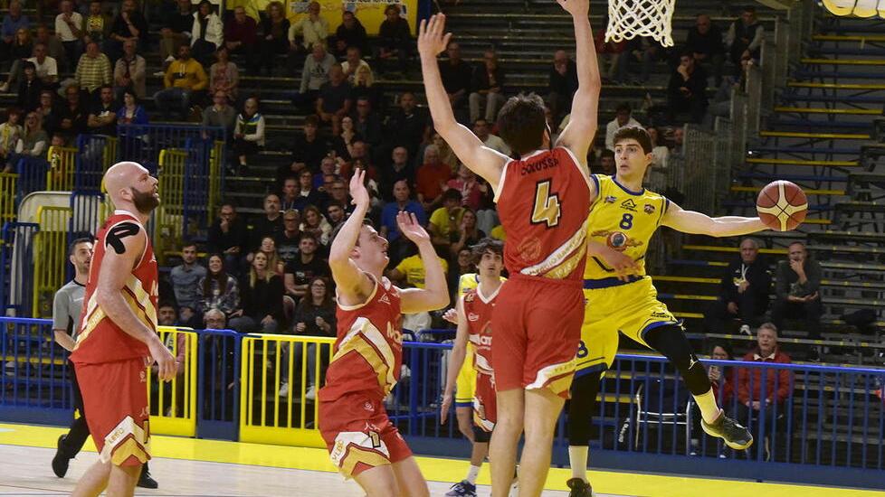 «Ora chiudiamola a Oleggio»