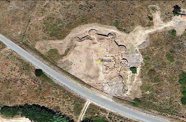 
	Una veduta dall'alto del complesso di S'Urachi

