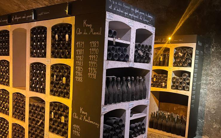 l caveau della Maison Krug: qui sono serbate bottiglie e grandi formati delle vecchie annate fino al 1880