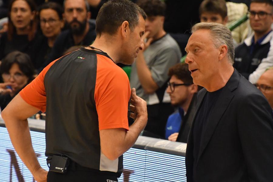 Bucchi: “Un grande pubblico e noi una grande difesa”