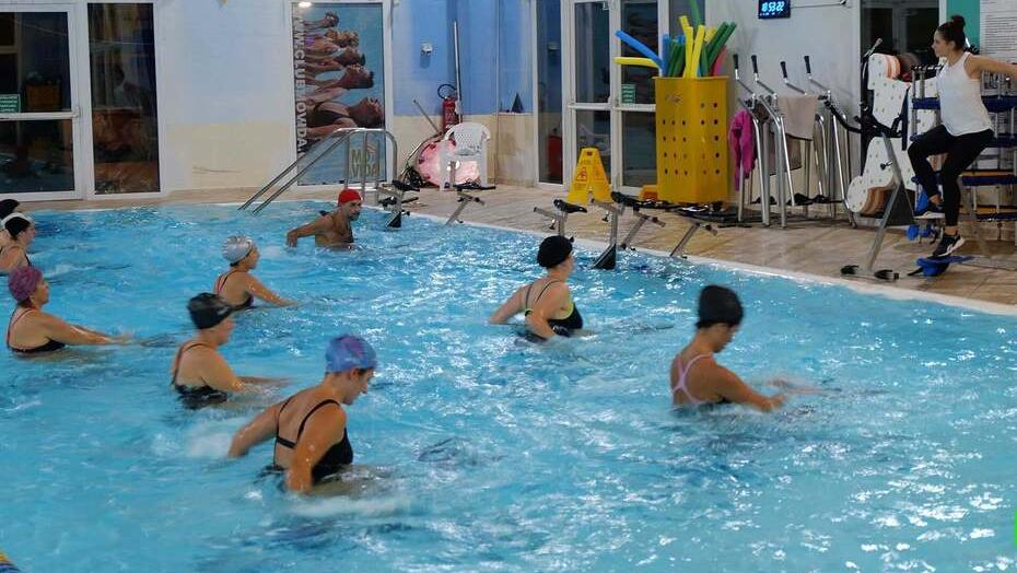Una lezione di fitness in acqua alla palestra Movida di Castelfranco