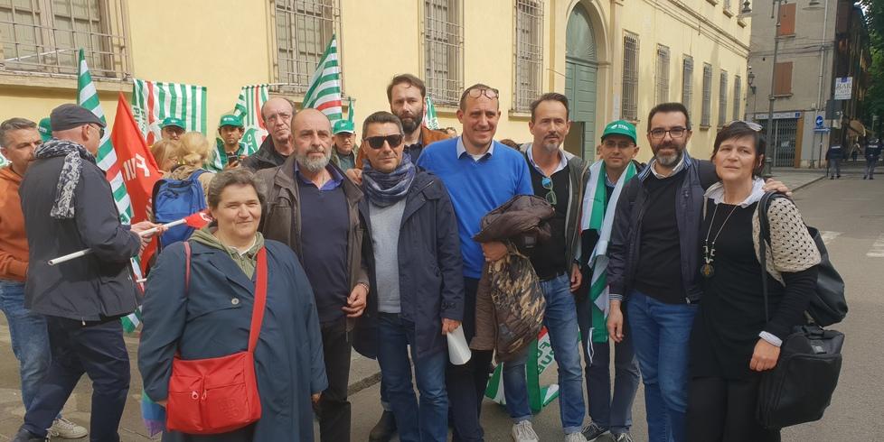 Un vertice fiume in Prefettura per evitare lo sciopero in Comune