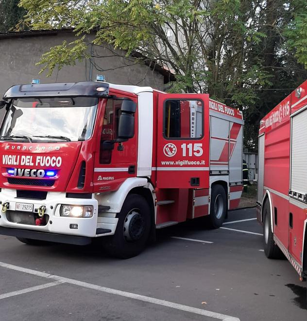 Nonantola Furgone si schianta sulla centralina del gas Evacuata una coppia 