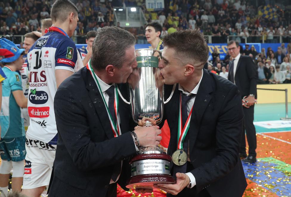 Volley Petrella sbarca a Modena con lo scudetto sul petto 