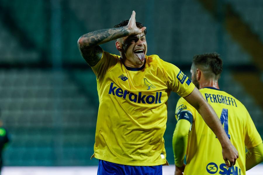 Il Modena batte 2-1 il Sudtirol e chiude la stagione con una vittoria