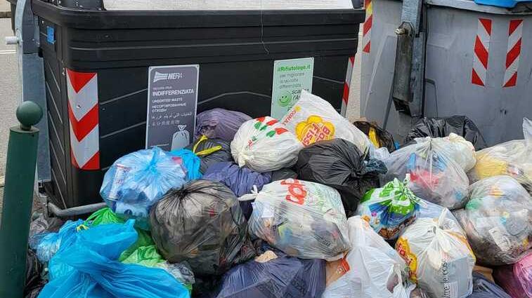Modena, nasce il comitato contro i rifiuti E il Comune vuole più pulizia 