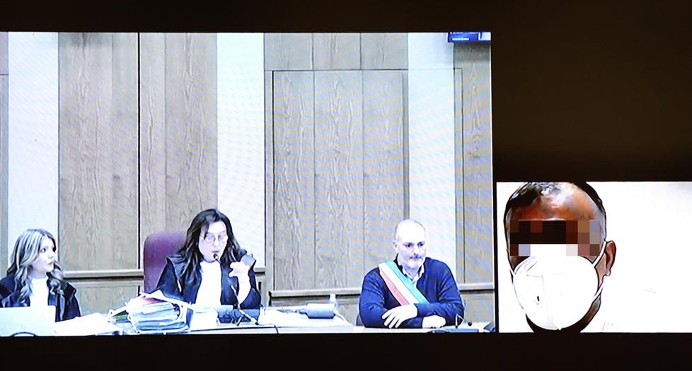 In aula si “rivede” il padre di Saman: freme per parlare, ma non vuole mostrare il suo volto