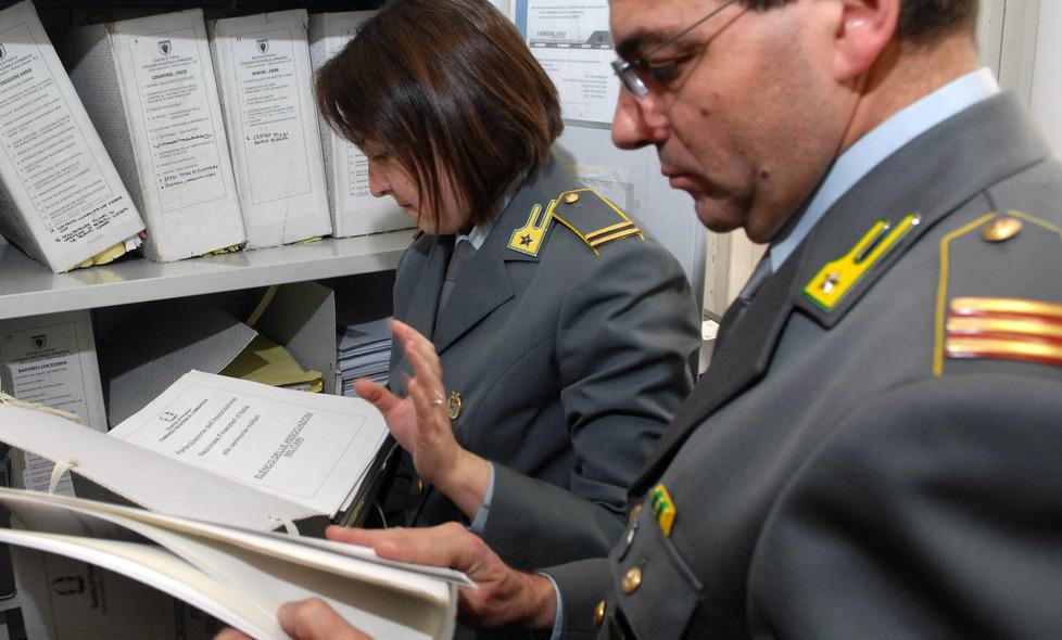 Ferrara, truffa dei fondi per la ricostruzione: la pm chiede la condanna per quattro