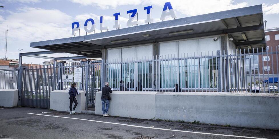 Livorno, ladri scatenati a casa della commerciante: «Rubati gioielli, ricordi di una vita»