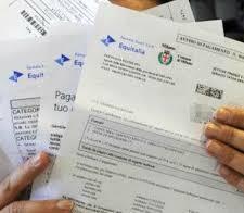 Getta nel fosso 43 cartelle Equitalia: nessun risarcimento ai destinatari